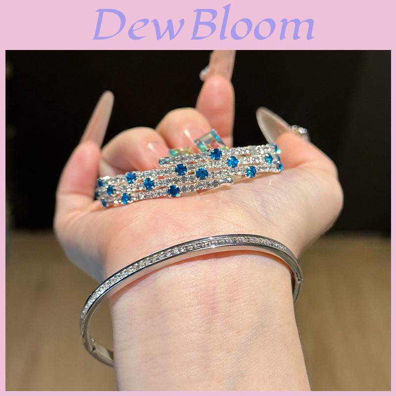Luxury Zircon Triple Layer Open Bracelet With Flower Accents For Fashionistas And Office Wear