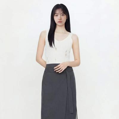 V Neck sleeVeless Damage as2kV560