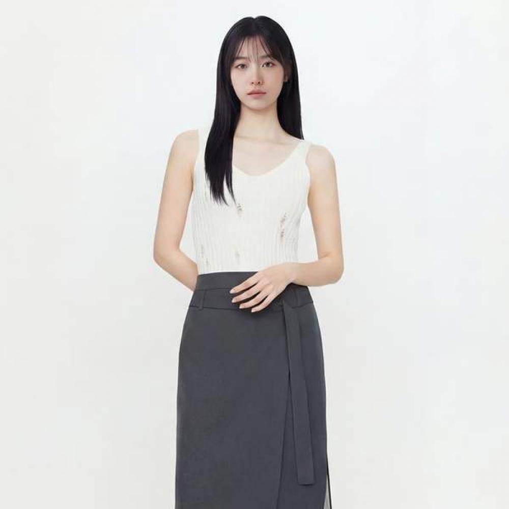 

Lap V Neck sleeVeless Damage as2kV560 IV (ivory)/FF