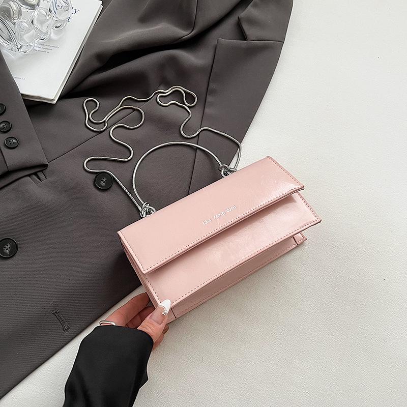 

2025 spring new chain women s bag fashionable and simple foreign style shoulder messenger bag retro portable small square women s bag