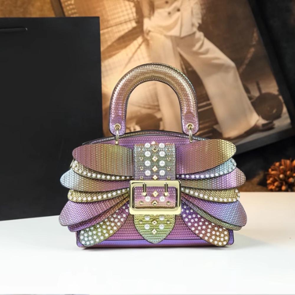 

Женская мини-сумочка из натуральной кожи 2025 года с крыльями из жемчужных заклепок - Универсальная модная наплечная сумка