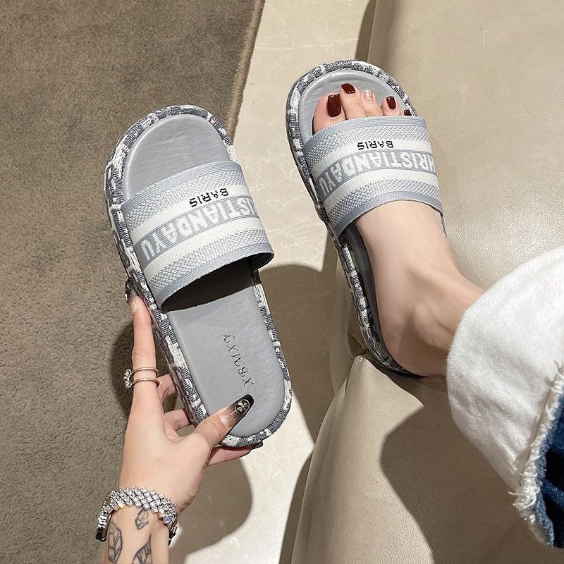 

European Station platform slippers 2023 new summer small fragrant style letter one-word drag large size slope heel casual outer wear drag 35 сірий колір