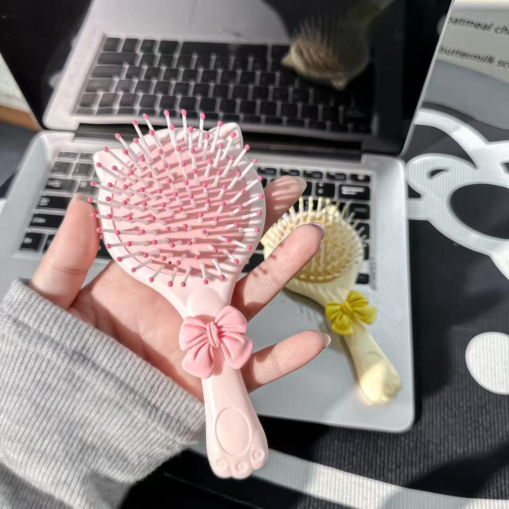 Cute Bow Cat Paw Mirror Comb: Portable 2-in-1 Air Cushion Massage Comb for Soft Girls