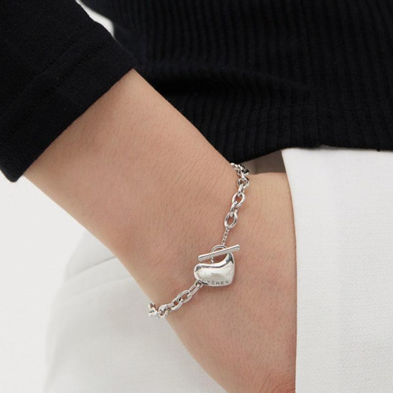 

hyeres-lor Pebble Heart Silver (W) T-Bar Chain Bracelet HL6B53611W9175 single type