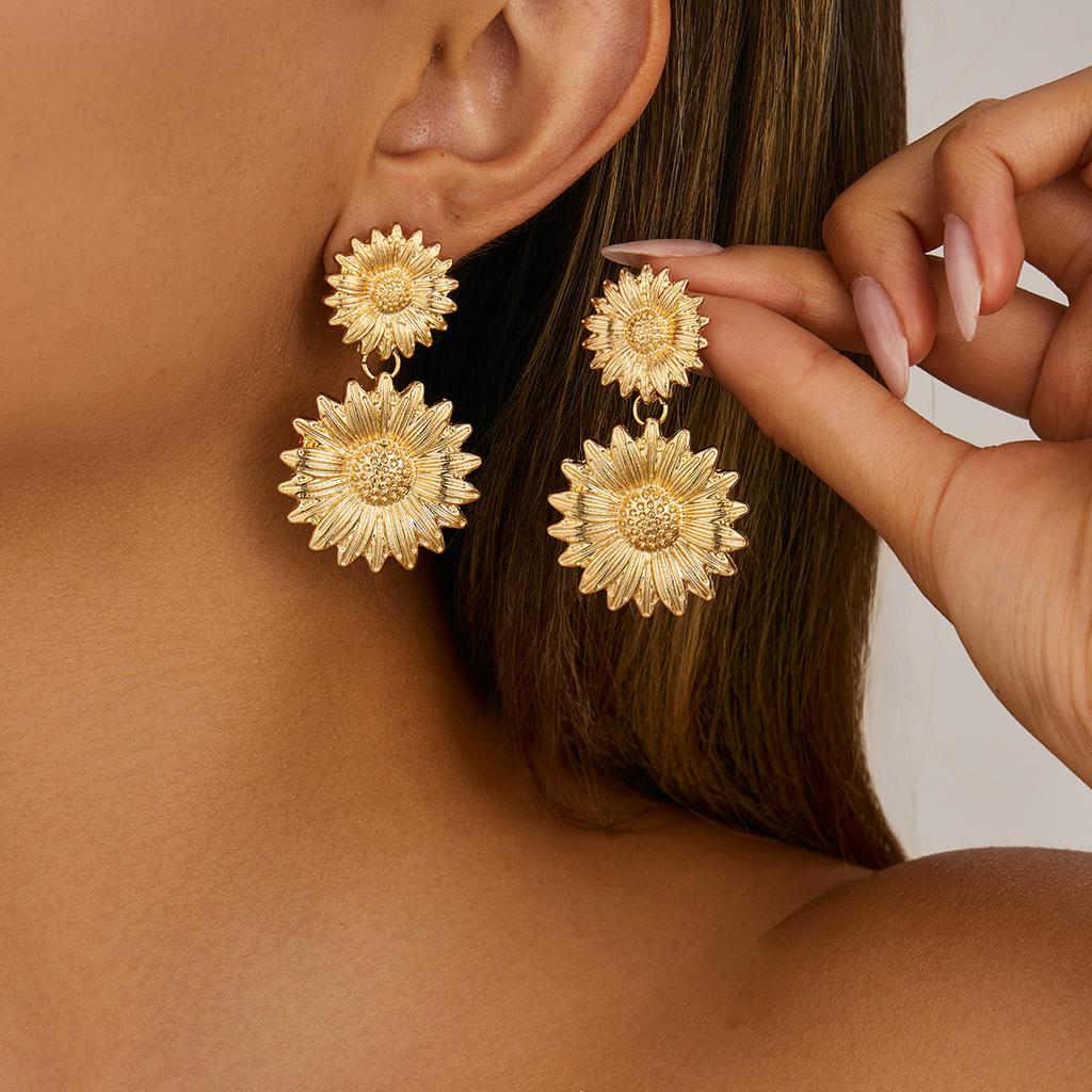 High-end Sunflower Alloy Earrings Irregular Geometric Metal Hammered Surface Ear Jewelry