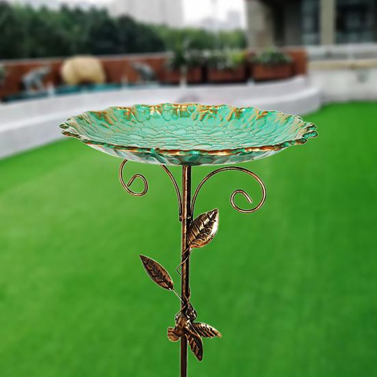 Metal Retro Bird Bath Feeder Bowl with 5-Prong Stake Detachable Decorative Birdbath Garden Water Feeder for Patio Yard Decor