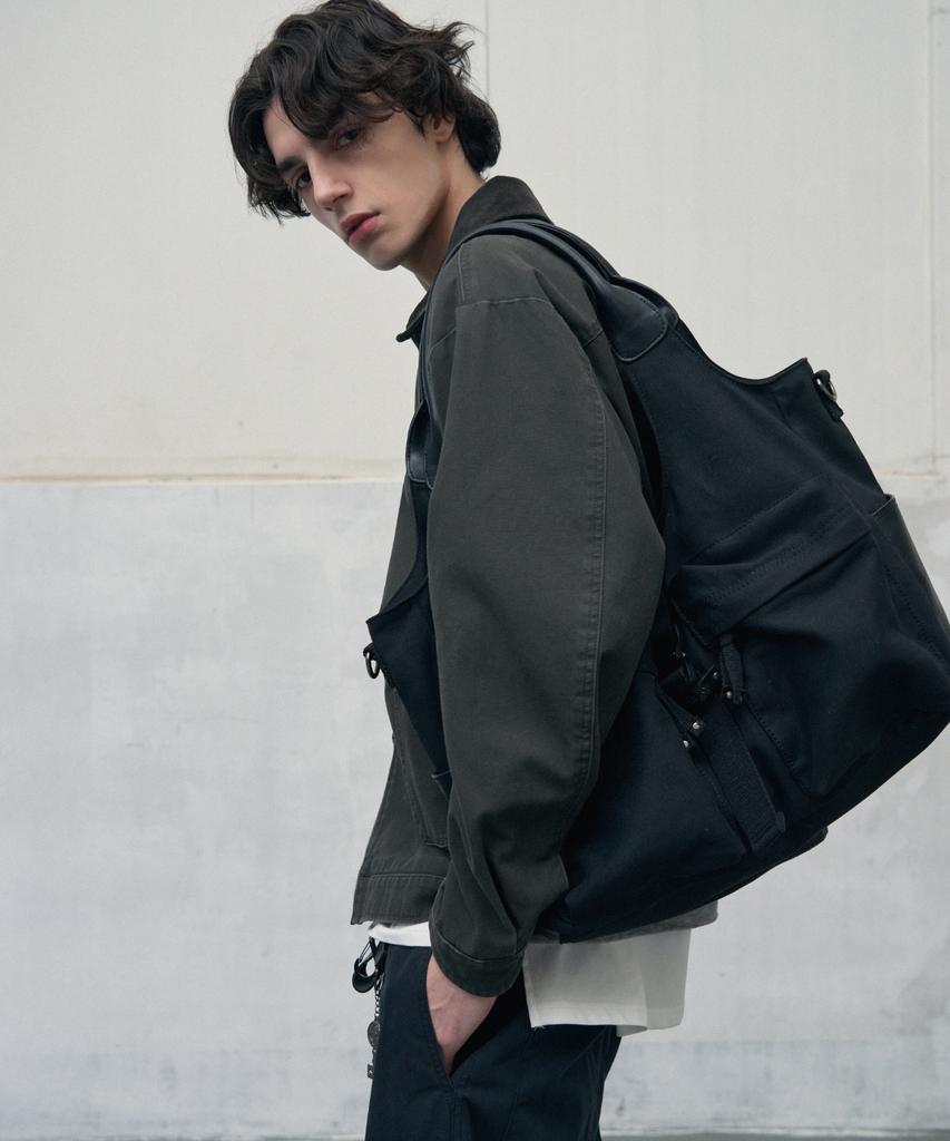 Leathery Buckled Cotton Crossbody Tote Bag [Black]