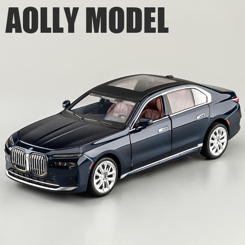 1/24 BMW I7 G70 Limousine Alloy Model Car Toy Diecasts Metal Casting Sound and Light Car Toys for Children Vehicle