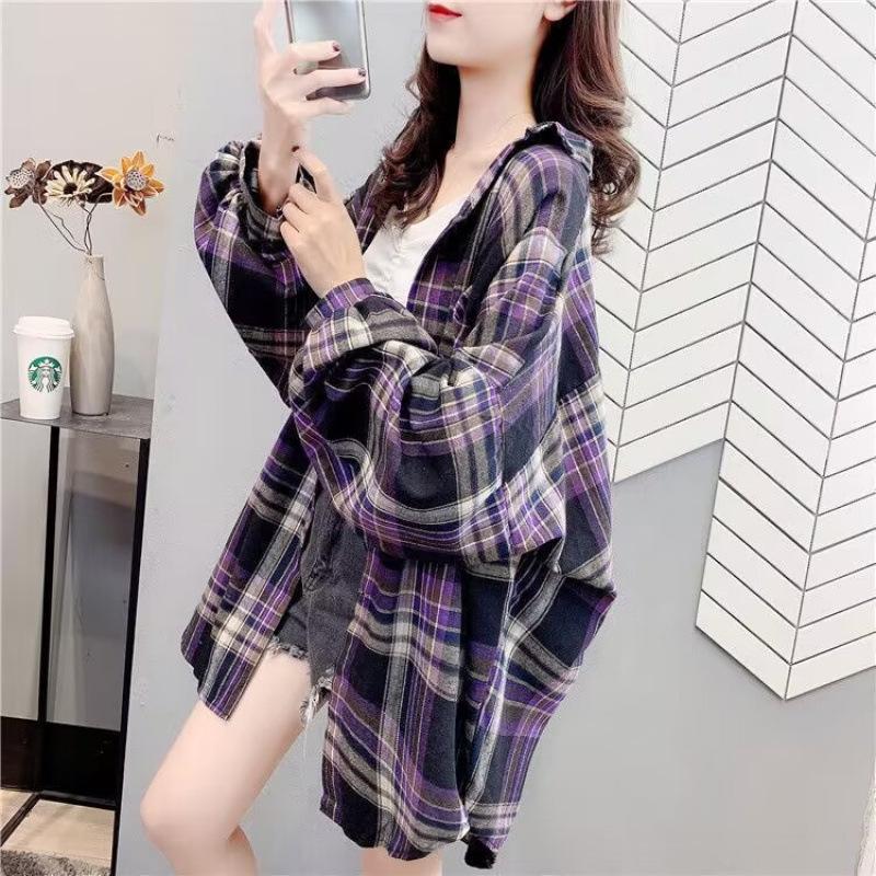 Plaid shirt women's retro Hong Kong flavor new 1116 spring and autumn long-sleeved medium and long loose design long-sleeved shirt