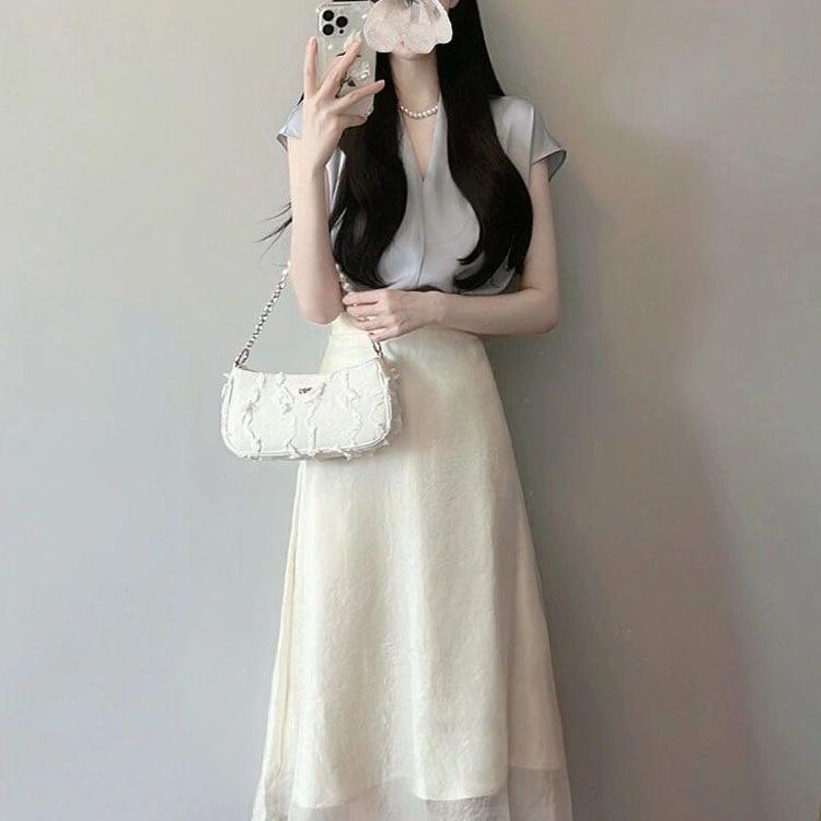 2026 Chic Hong Kong Summer Outfit: Elegant Two-Piece Skirt and Top Set for Women