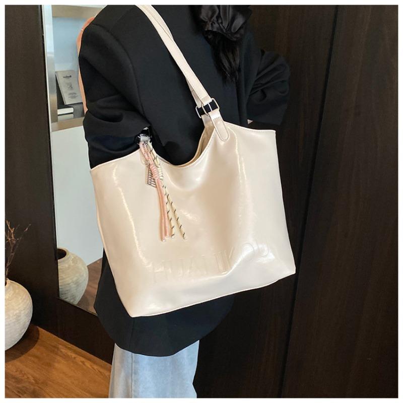 Casual Large-capacity Bag Women's New Popular Versatile Messenger Bag Fashionable Commuter Shoulder Tote Bag