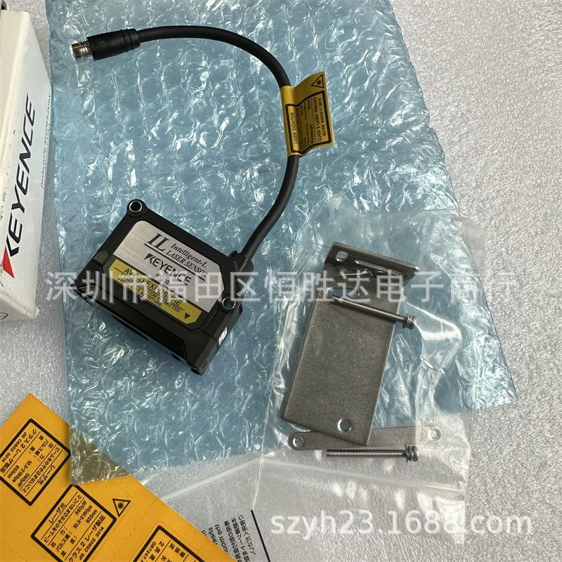 IL Series CMOS Laser Displacement Sensors: IL-100, IL-2000, IL-300, IL-030, IL-065 Keyence