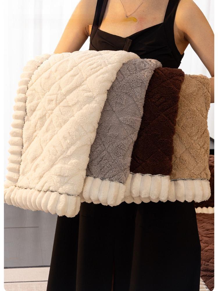 Corduroy Sofa Cushion Non-Slip Thickened Sofa Cover Cloth Warm Dust Soft Velvet Warm Backrest Armrest Towels Window Sill Pad