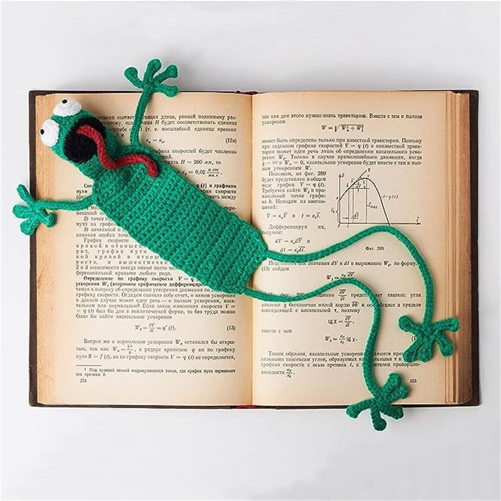 Handmade Knitted Animal Crochet Bookmark Cute Crochet Bookmark Kit for Birthday Christmas Gift Girl Teacher Reader Book Lover
