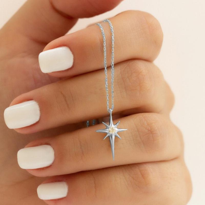 Fashion Geometric Star Pendant Necklace, Suitable for Women's Daily Leisure Fashion Accessories