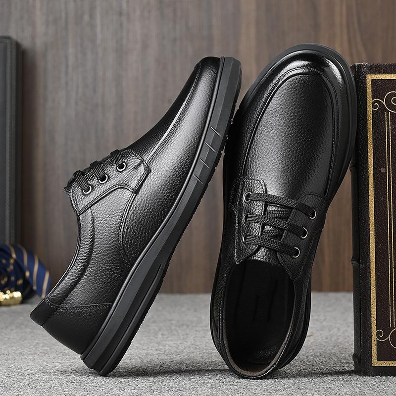 Men's leather shoes cowhide casual 2025 autumn soft sole middle-aged men's shoes elderly father shoes 2025