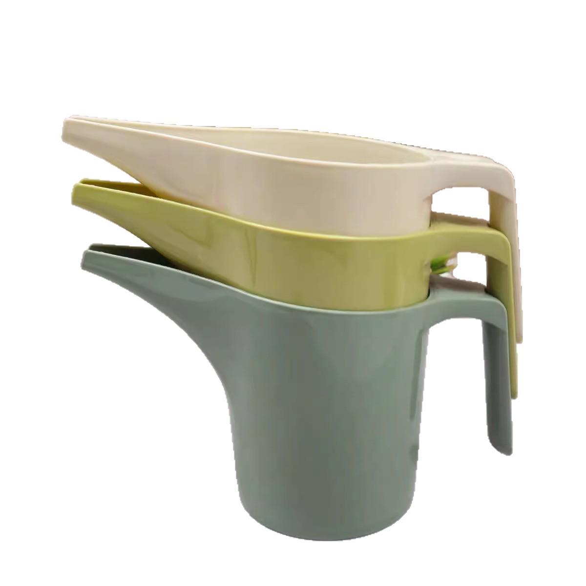 

Thickened Flower Watering Can with Pointed Spout for Household and Garden Use Watering Can [Random Color]