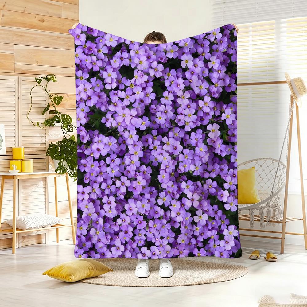 Fresh Flowers Throw Lightweight 240G Flannel Blanket Soft Skin-Friendly For Summer Cooling