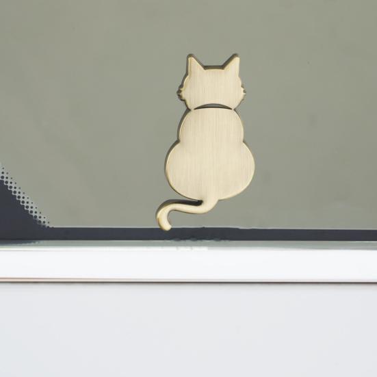 Car Decal Metal Cat 3D Animal Emblem for Scratch Hiding Chrome Finish Zinc Alloy Sticker for Body And Trunk Weatherproof Outdoor Use