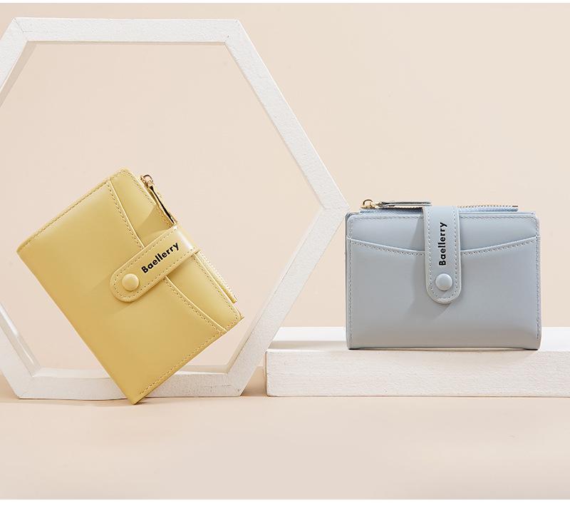 Women's Short Style Wallet: Large Capacity Multi-Card Holder & Coin Purse