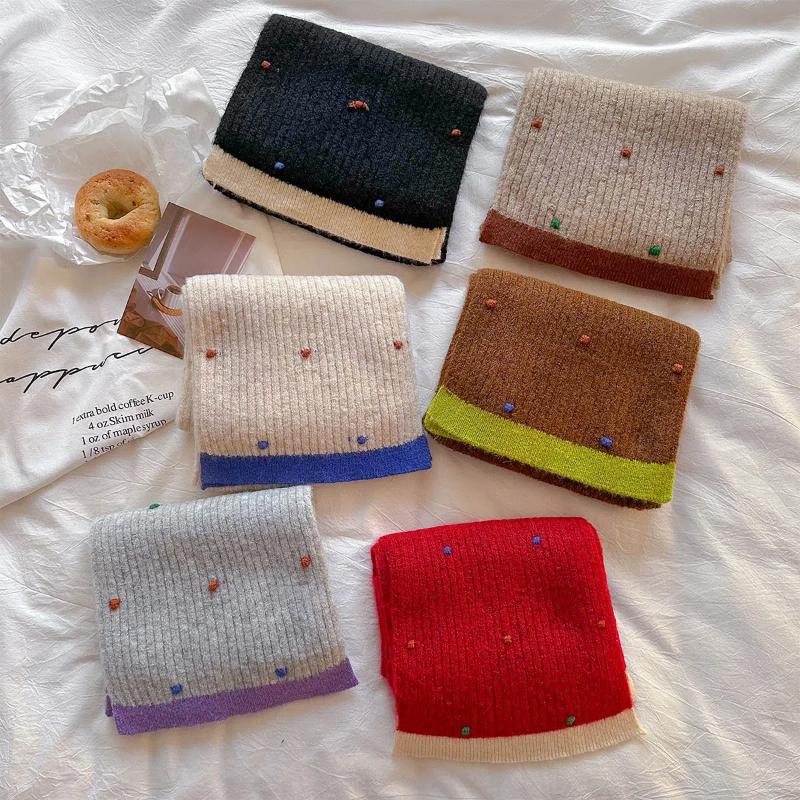 2024 Neuer Student Koreanische Ausgabe Vielseitiger Weißer Dicker Warmer Nackenschutz Regenbogenbonbon Gestrickter Schal
