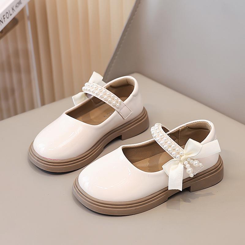 New Spring and Autumn Girls' Soft Sole Fashionable and Versatile Leather Shoes