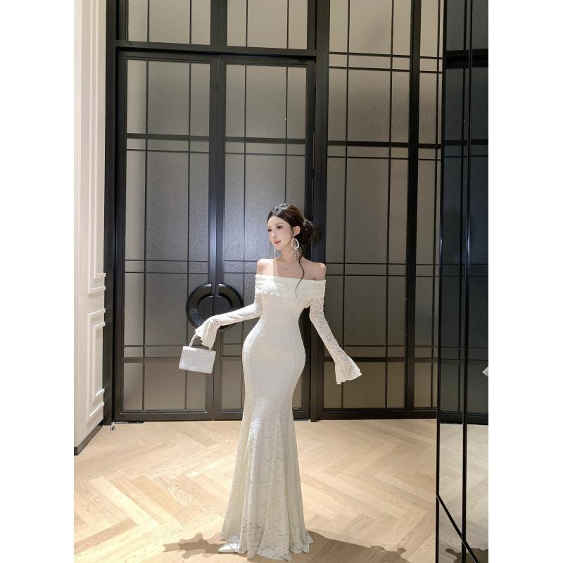 French One-word Shoulder Lace Dress Women's Autumn and Winter High-end Waist-wrapped Hip Dress Dress Dress Long Dress