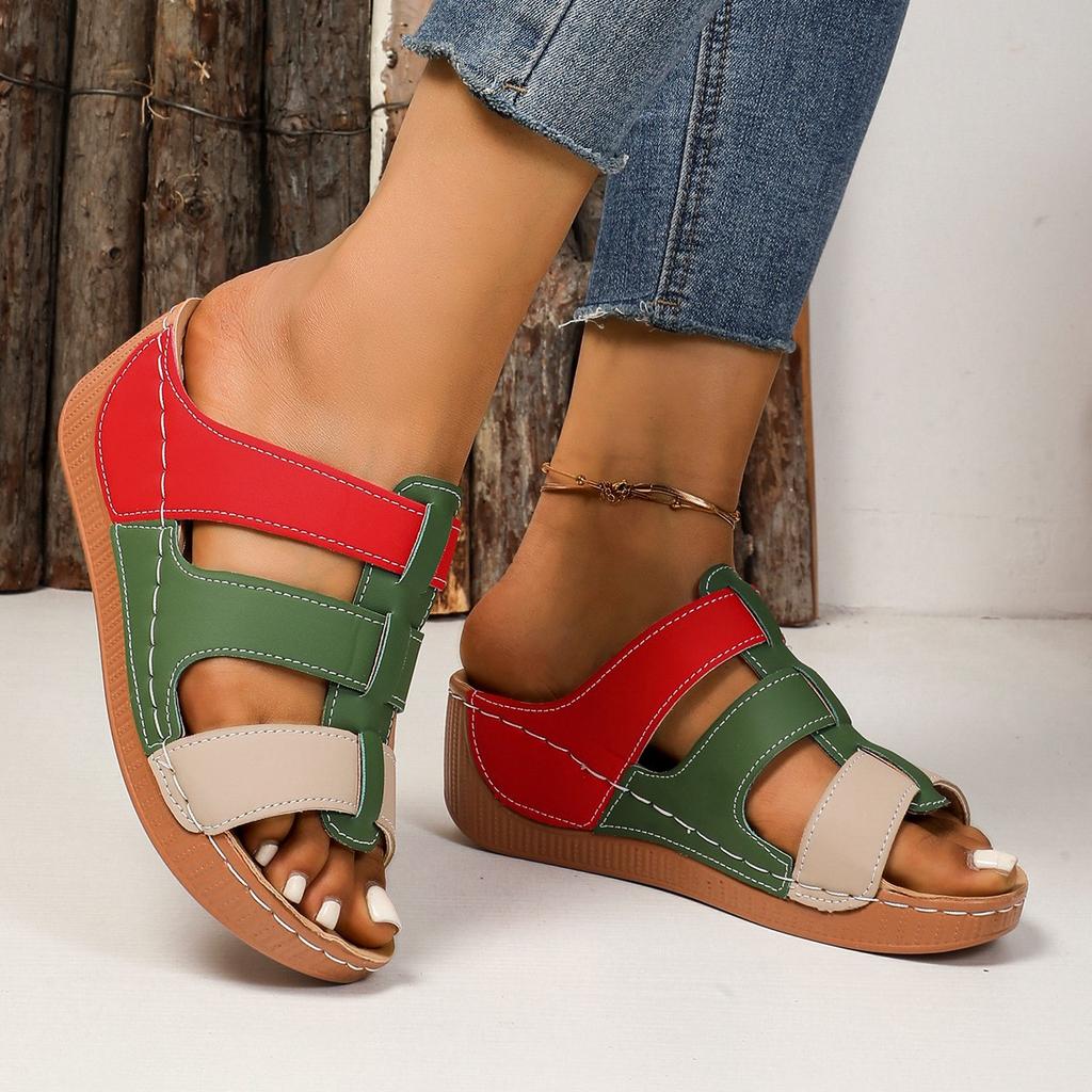 Fashion Summer 2025 new fashionable European and American export large-sized sewn fish mouth color-blocked beach flip-flops