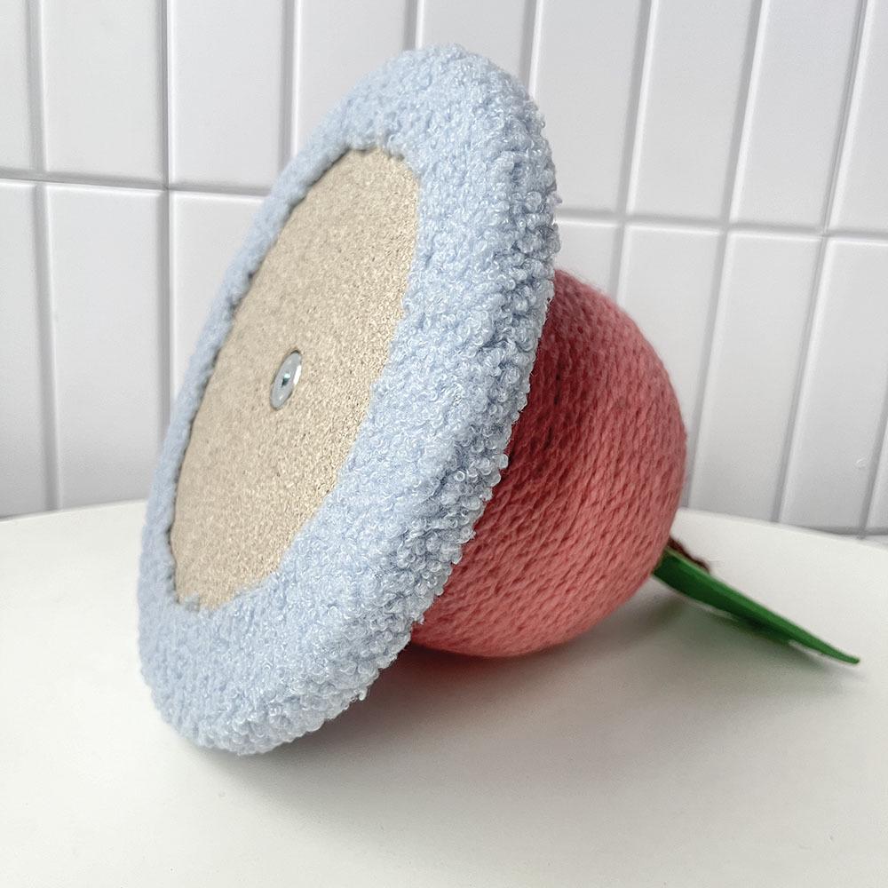 Sisal Cat Teaser Ball: Self-Entertainment Toy with Vertical Scratching Board