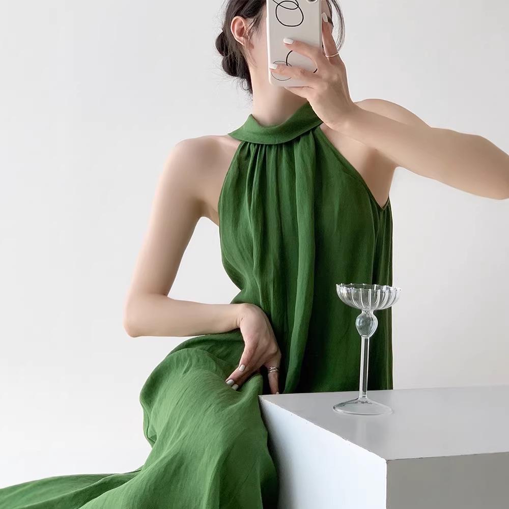 2026 Summer French Halter Neck Off-Shoulder Waist-Cinched Vacation Dress