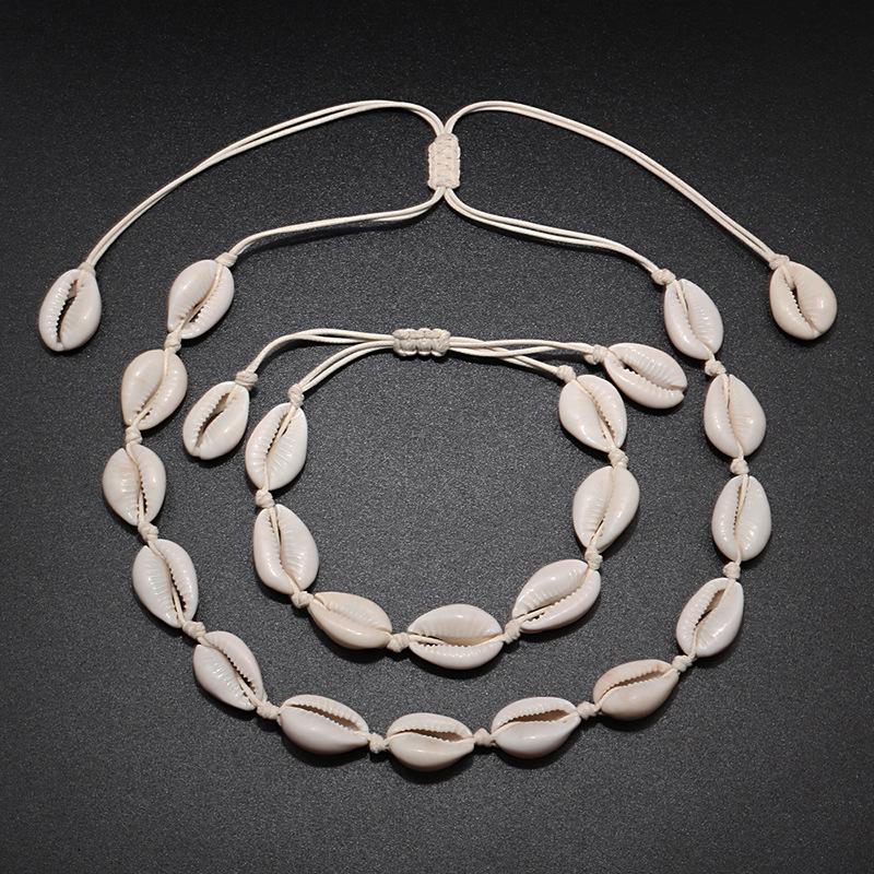 Seaside Resort Jewelry Set: Shell Clavicle Necklace Choker & Adjustable Bracelet.
