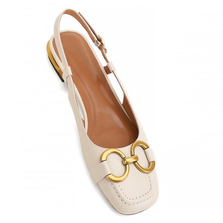 

French bag head sandals women s spring and summer 2024 new metal horse street buckle retro low-heeled women s shoes empty single shoes women 40