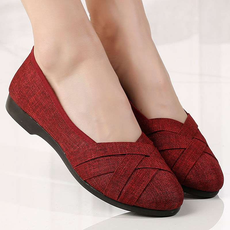 

Старая Северная парусиновая обувь женская на плоской подошве универсальные одинарные туфли с мелким вырезом на плоском каблуке обувь для мамы дышащая с мягкой подошвой очень большая женская 35