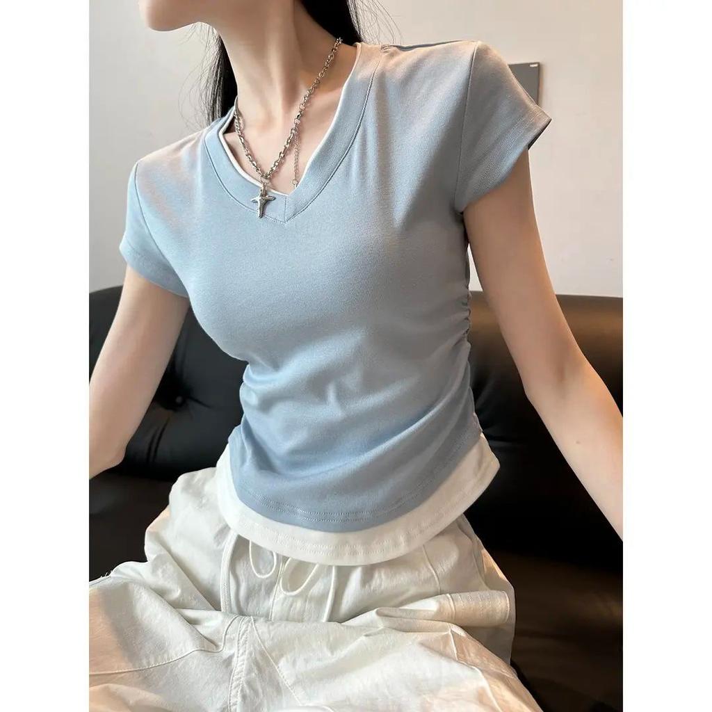 Contrasting V-neck Front Shoulder Short-sleeved T-shirt for Women In Spring and Summer New Fake Two-piece Pleated Waist-hugging Slimming Design Top
