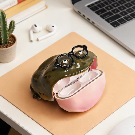 Cartoon Frog Shape Earphone Case Plastic Resin 1 Pc