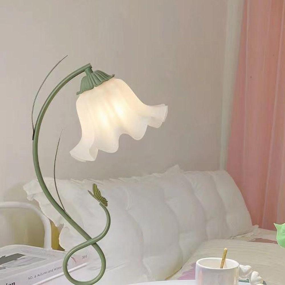 Rural Style Desk Lamp for Creating Atmosphere Floral Table Lamp Vintage Night Light Bedroom