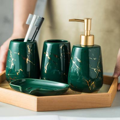 Luxus dunkelgrünes Keramik Badezimmer Vier-teiliges Set Seifenschale Becher Flasche Badezimmerzubehör Porzellan Halter Dekor