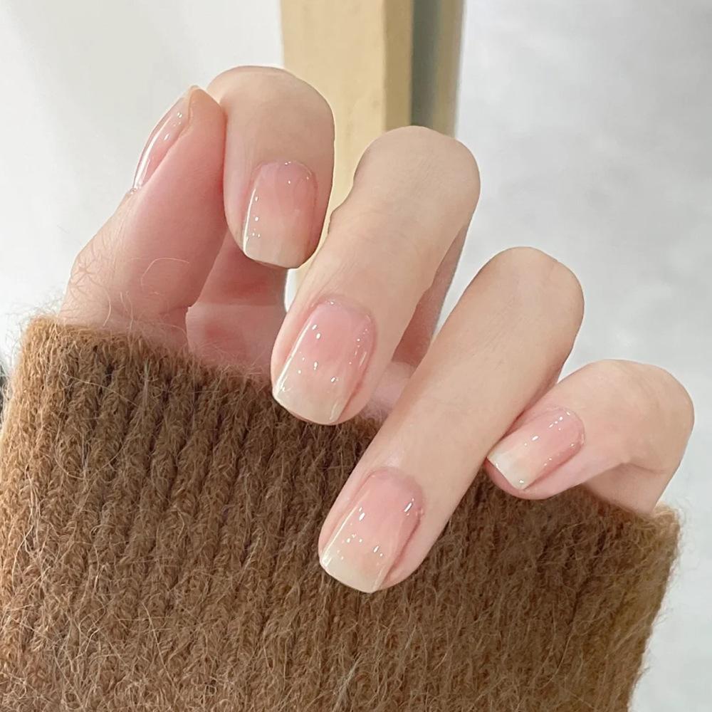 24 Stück Kurze Quadratische Gradient Weiße Press-On Nägel Mit Gebrochenem Diamant Einfache Vollabdeckung Falsche Nagelspitzen