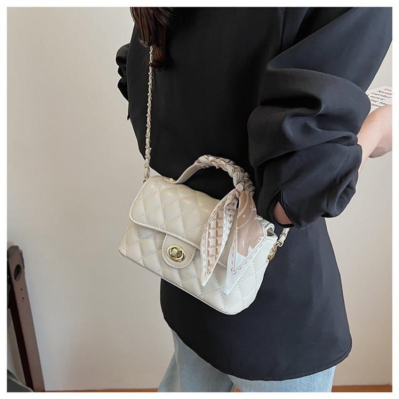 Rhombus Chain Bag Women's Autumn and Winter New Casual Niche Messenger Bag Portable Small Square Bag