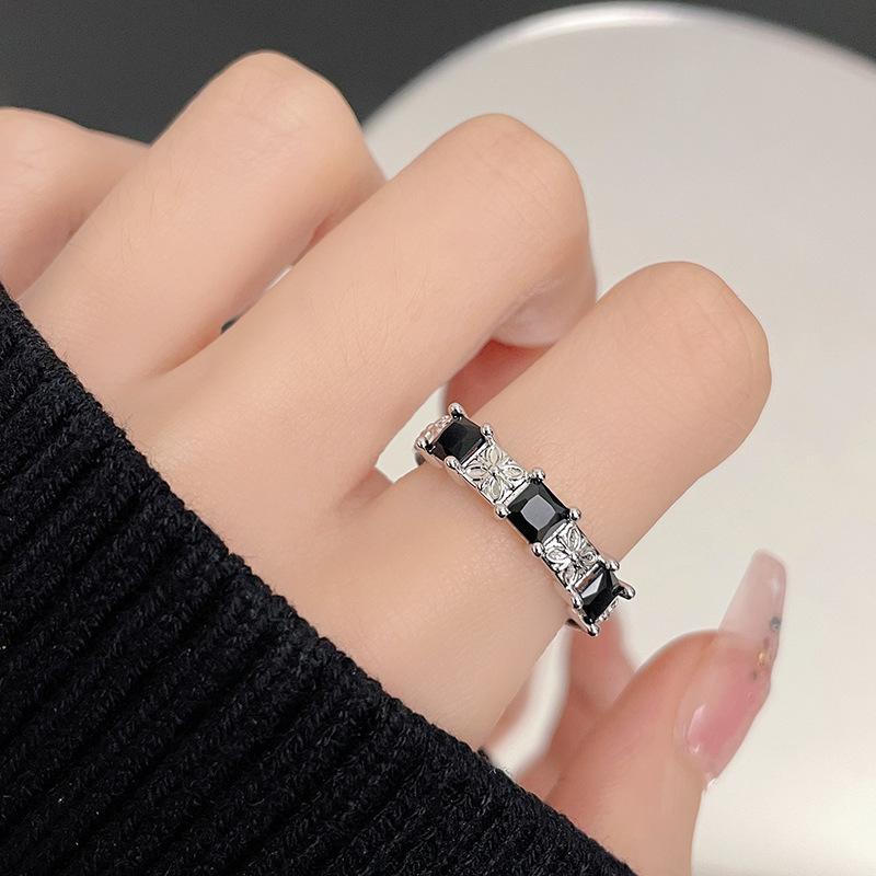 Light Luxury Diamond-Encrusted Zir*****Pen Ring Checkerboard Color Matching Moon Fashion Cold Wind Personalized Simple Ring