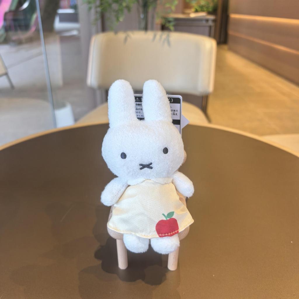 Japanese Style Miffy Rabbit Plush Pendant: Cute White Fur Keychain & Bag Charm Gift