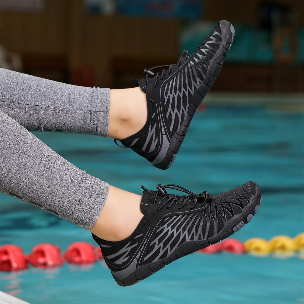 Men Women Aqua Shoes Lightweight Barefoot Quick Dry Outdoor Beach Upstream Wading Swimming Water Shoes Sneakers Unisex Big Size