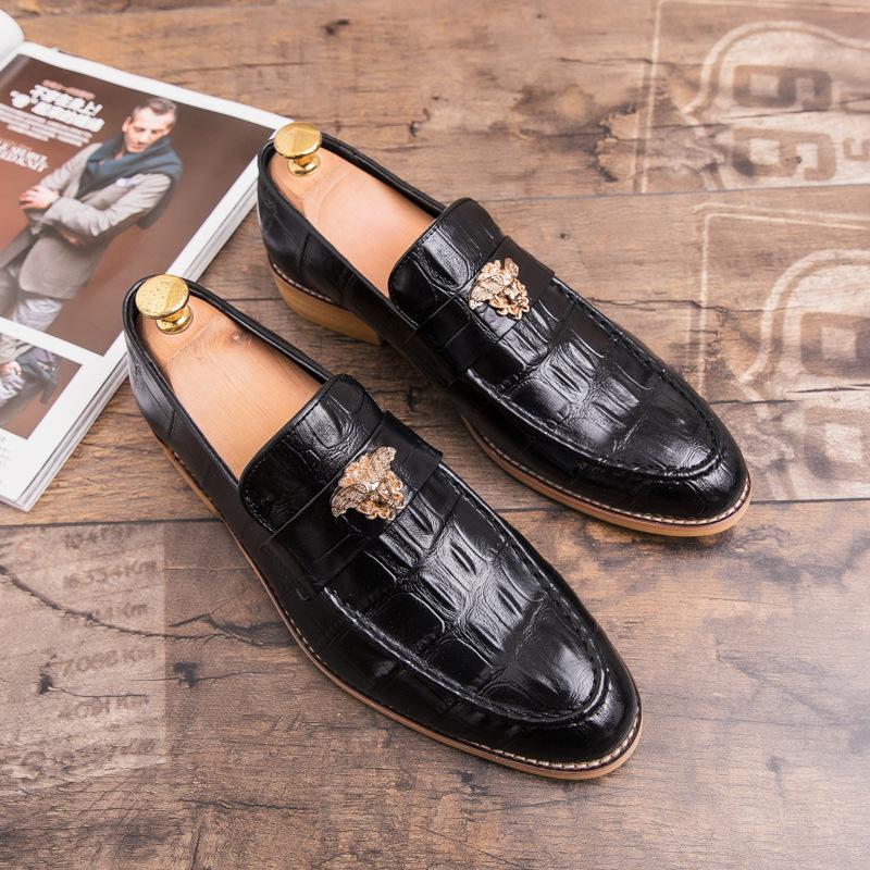 

Summer one-pedal nightclub pointed leather shoes men s lazy British inner height increase large size casual shoes men s shoes 38