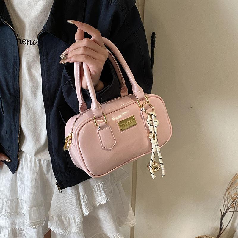 Retro portable bowling bag women's 2025 new spring and summer shoulder messenger bag high-end versatile small square bag