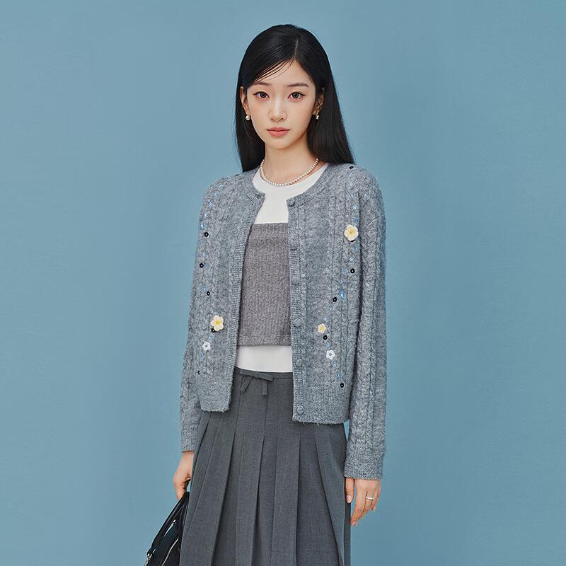 

Ledin Women s Embroidered Cable Knit Cardigan L