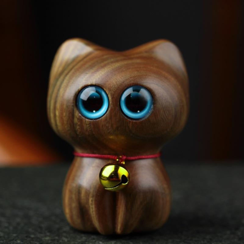Green Sandalwood Cat Ornament - Solid Wood Hand-Carved Kitten for Home or Car Décor
