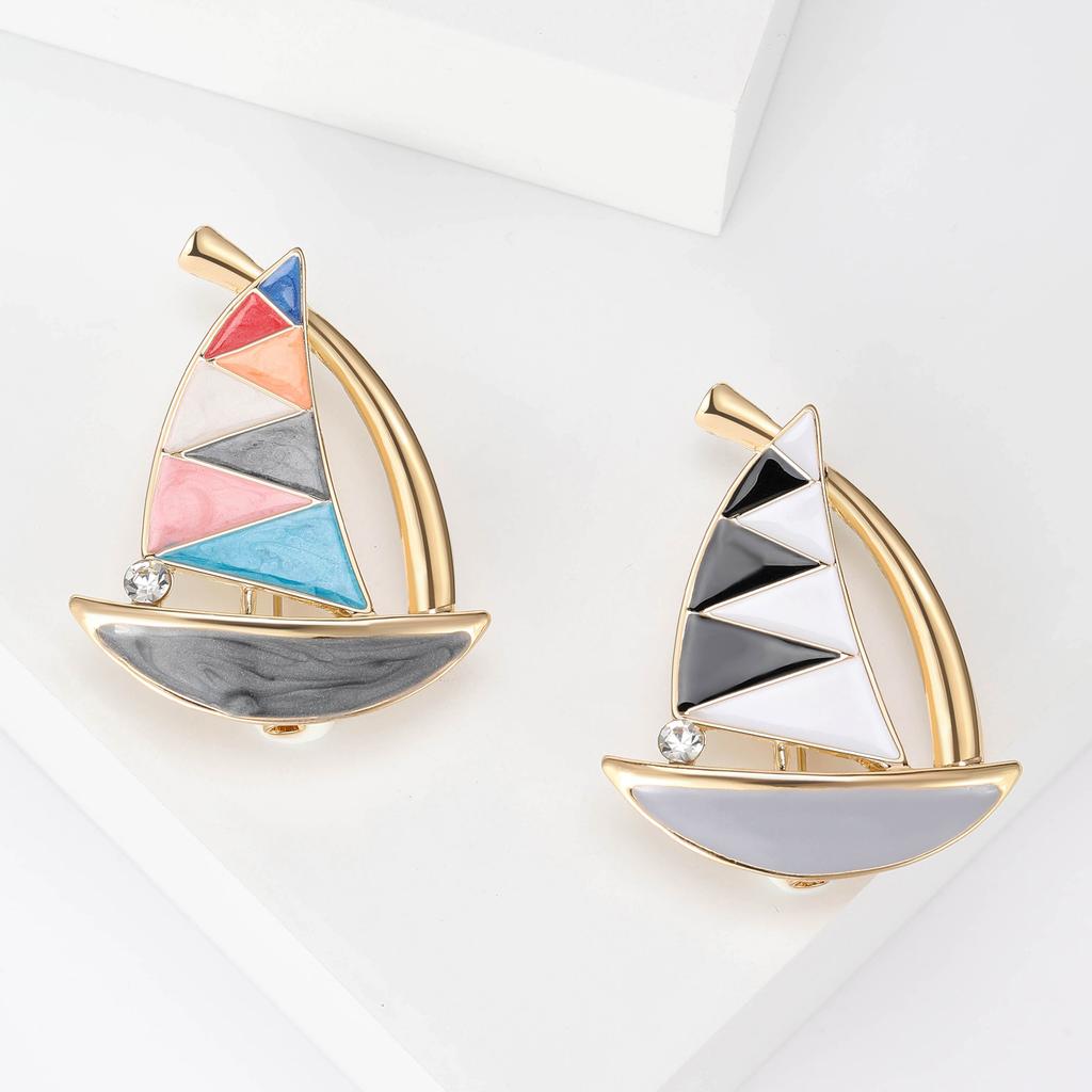 Modische Emaille Segelboot Broschen für Damen Strassstein Transport Pins Event Party Neue Geschenke Dekoration Kleidung Accessoires