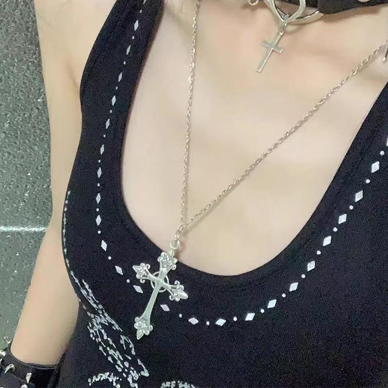 Vintage Cross Pendant Necklace Unisex Retro Punk Jewelry Accessories Gothic Grunge Chain Y2k Choker for Women Men Fashion Gifts