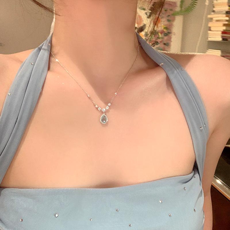 Niebieski cyrkon Błękitna Łza Syreny Wisiorek Naszyjnik - Lekki Luksusowy Łańcuszek Clavicle dla Kobiet