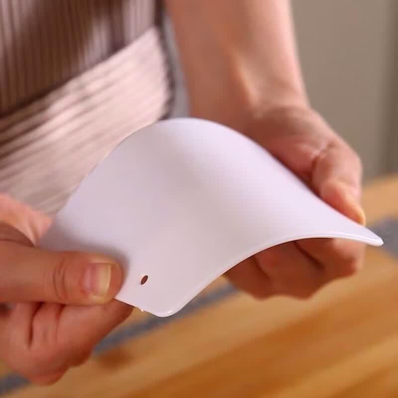Plastic Dough Scraper & Cutter